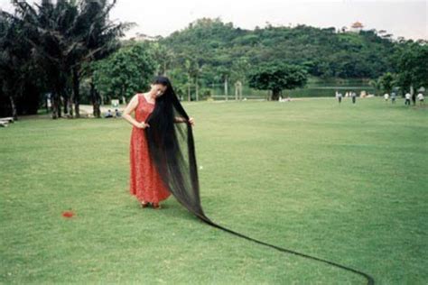 meet xie qiuping  woman   longest hair   world