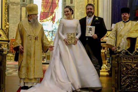 Russian Royal Wedding Body Language Was Wonderfully Regal With