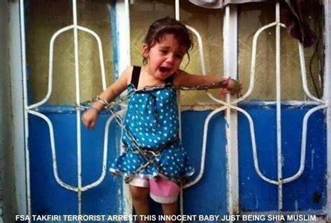 صورة بشعة في سوريا تقييد طفلة بالسلاسل الحديدية وذبح والديها الشيعيين