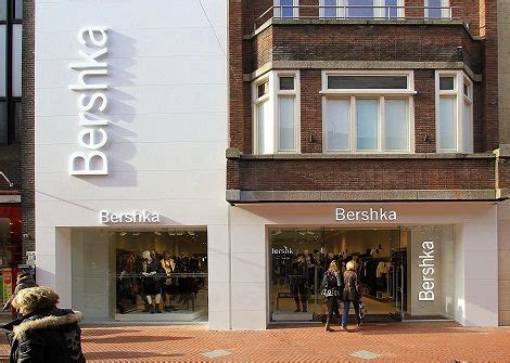 opening bershka eindhoven bershka fachadas modernas fachadas