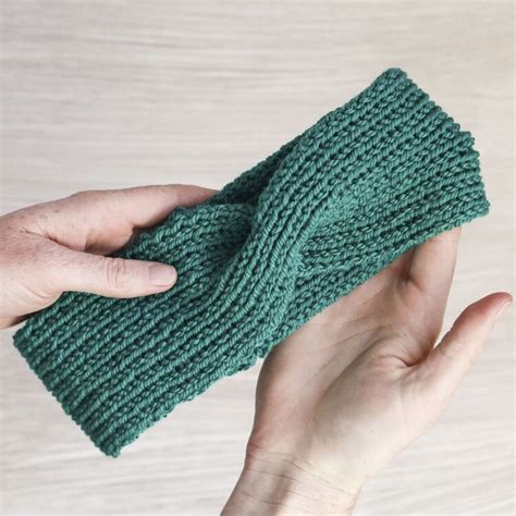 hot mess headband  knitting pattern  knit headband pattern
