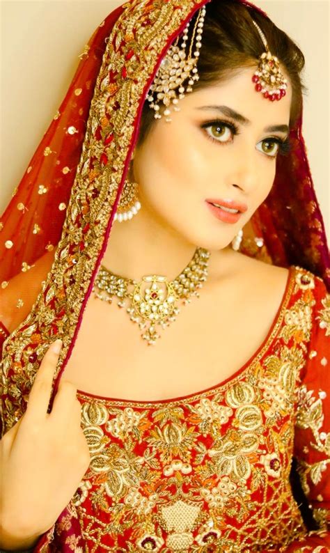 Sajalaly In 2020 Pakistani Bridal Makeup Fashion Cute Girl Poses
