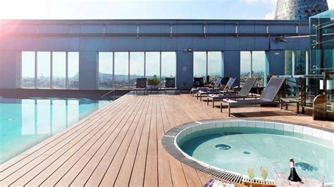 24 Best Rooftop Bars In Barcelona [2020 Update]