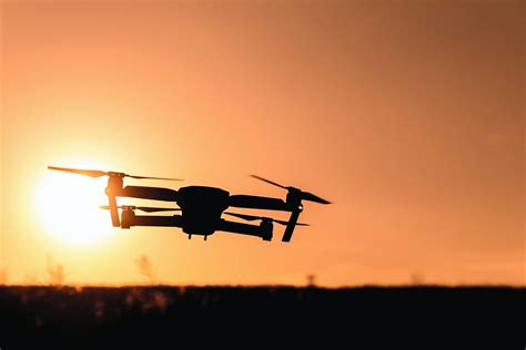los pros  contras del uso drones  apps en el campo  san tonino agronegocios medium