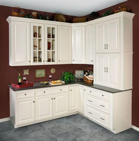 images  wolf classic cabinets  pinterest wolves  wolf