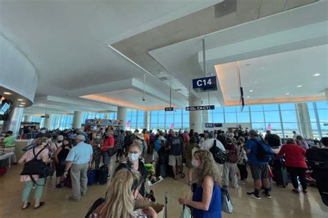 important tips travelers    arriving   cancun