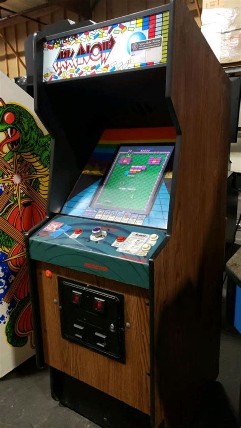 arkanoid upright arcade game  lcd monitor
