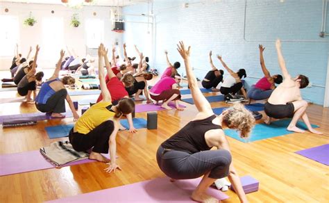 guide to free yoga classes in nyc