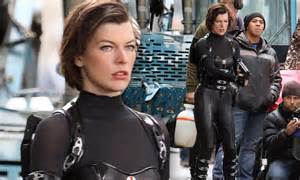 resident evil milla jovovich has sci fi sex appeal in very skin tight leather catsuit daily