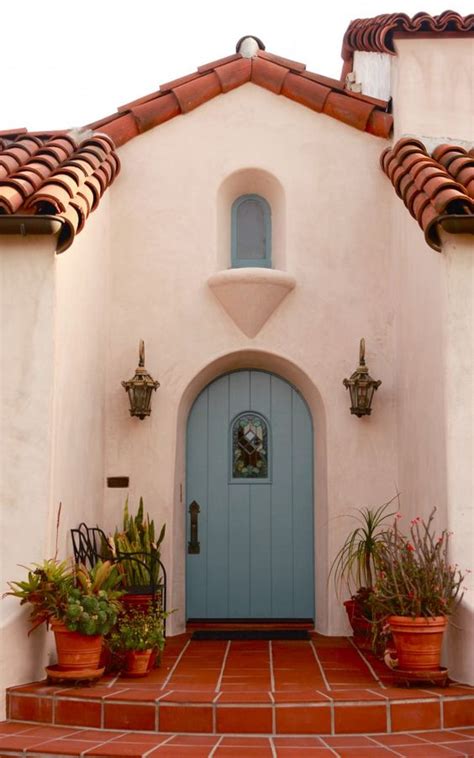 How To Pick The Exterior Paint Colors Match Best With The