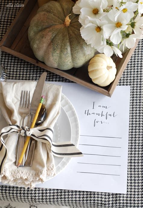 thanksgiving printables  inspired room