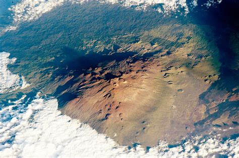 mauna kea volcano hawaii image   day