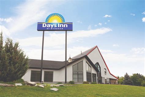 days inn  wyndham kingston updated  prices hotel reviews