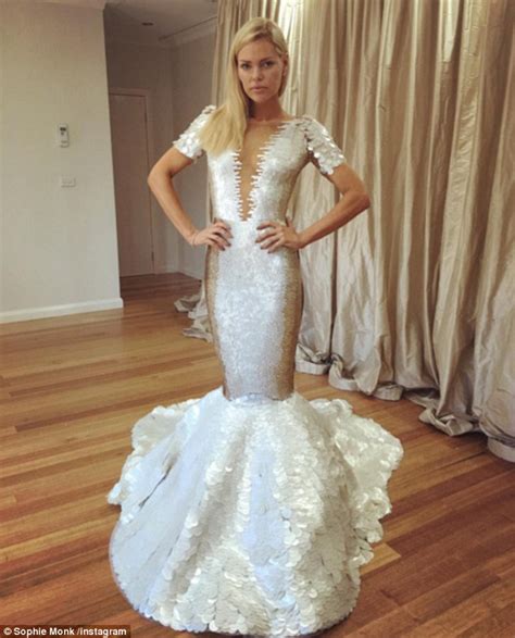 sophie monk opts for elegance during australia s got