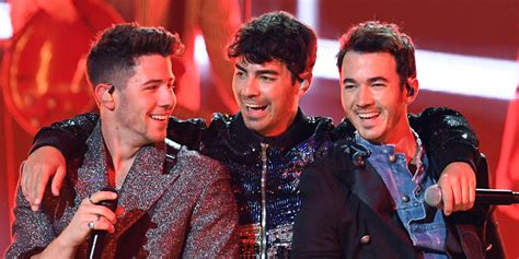jonas brothers announce happiness continues concert film   midnight jonas brothers