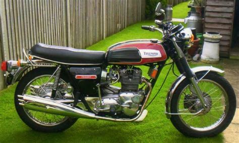 triumph trident tv classic motorcycle pictures