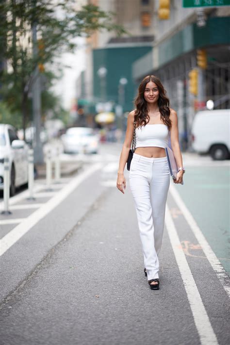 get to know kelsey merritt the first filipino model in the victoria s secret fashion show