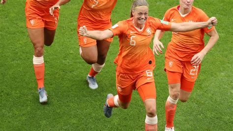 watch netherlands v canada in the fifa women s world cup live bbc sport