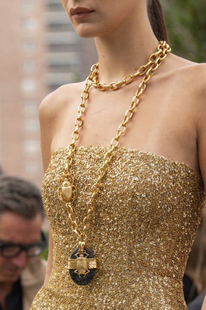 gold fashion gold fashion womens fashion inspiration