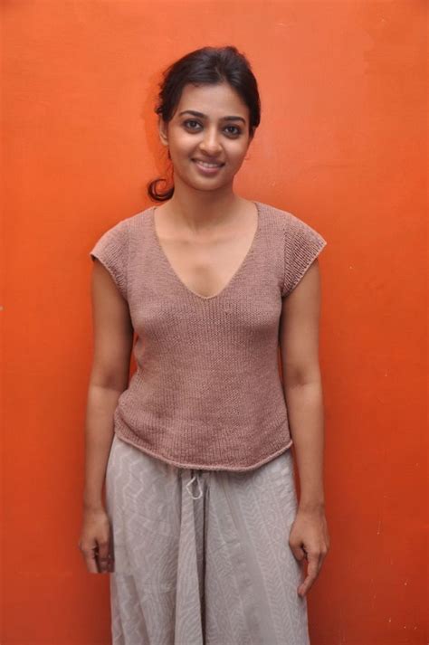 Actress Radhika Apte Latest Unscene Photoshoot Beautiful