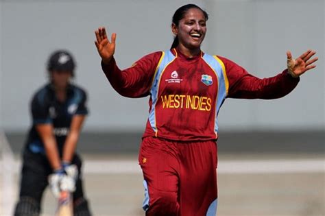 10 ferocious female cricket bowlers of all time
