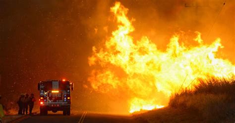 santa barbara fire threatens homes as crews struggle to