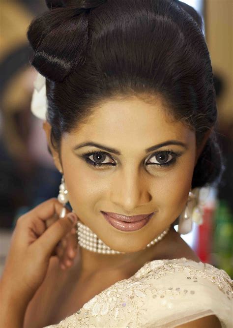 Sri Lanka Bridal Model Fashion Photos ~ Sri Lankan Wedding