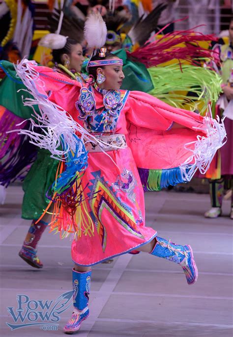 Fancy Shawl 2015 Gathering Of Nations Native American Dress Native