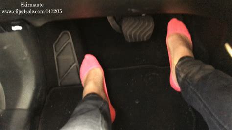 skirmante very pink socks pedaling mp4