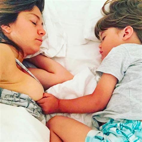 Mum S Video Shows Her Breastfeeding 4 Year Old Son To Show What A