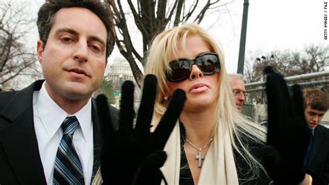 Justices To Again Review Probate Dispute By Anna Nicole Smith S Estate