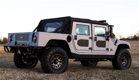 mil spec automotive unveils  bespoke  hummer   roadcom