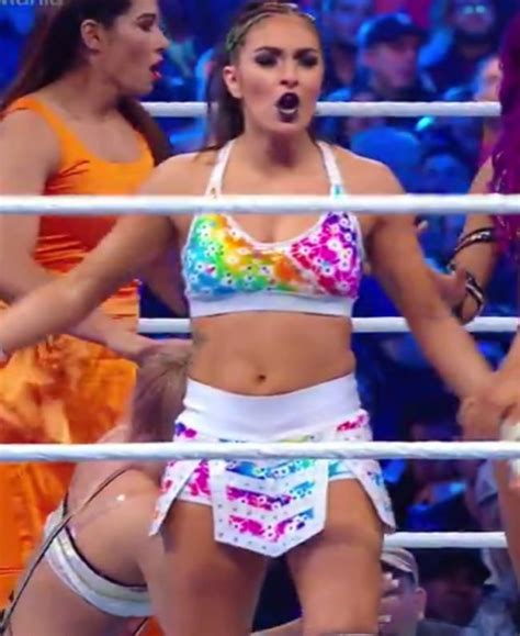 wwe s first openly lesbian wrestler makes history at wrestlemania 34