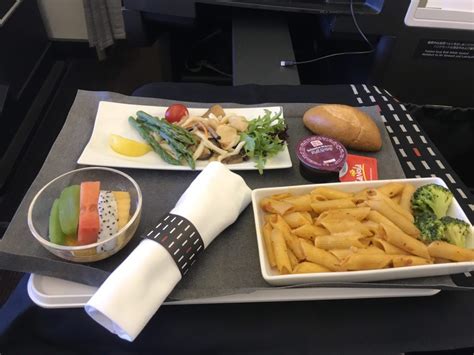 Flight Review Japan Airlines Business Class 767 From Beijing To Tokyo