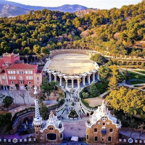 park gueell visit barcelona barcelona city antonio gaudi park gueell top travel destinations