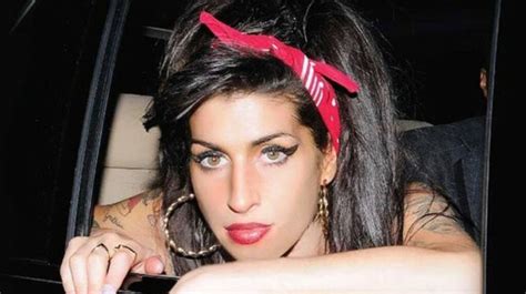 Amy Winehouse El Tímido ángel Que Fue Destruido Por La Droga Del Amor