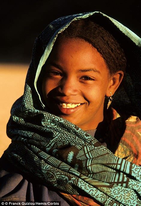 photographs of the islamic tuareg tribe where women embrace sexual freedoms daily mail online
