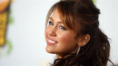 new scandal more sexy photos of miley cyrus have surfaced welt