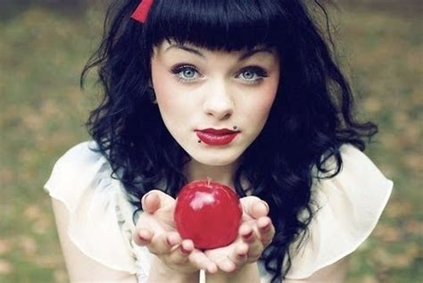 apple girl hair lipstick red snow white image