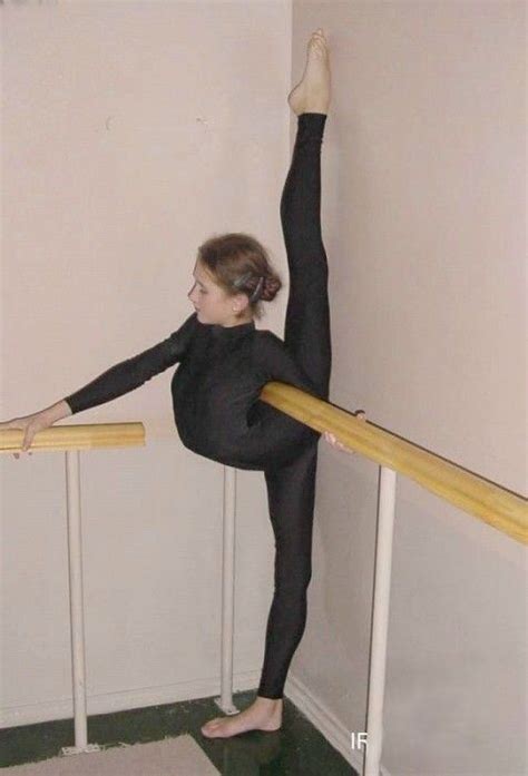 25 creepy contortionists holytaco flexible girls cheer dance