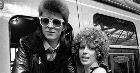 david bowie s celebrity lovers and wild orgies with his wife his life of sex and drugs and