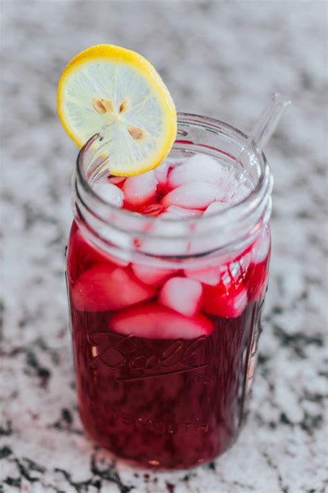 Flat Belly Detox Water — Easy 3 Ingredient Recipe Holly Habeck