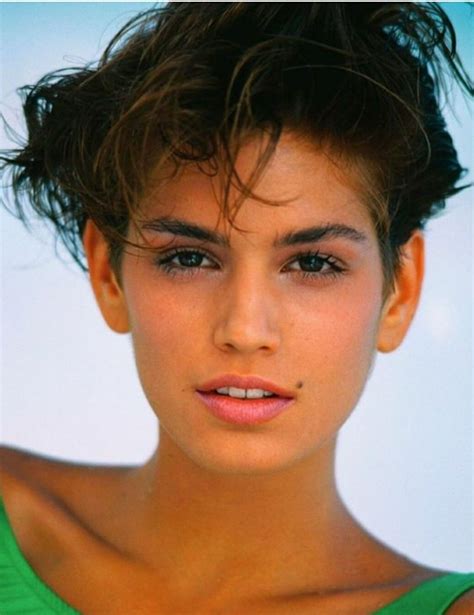 original supermodels  supermodels cindy crawford short hair cuts