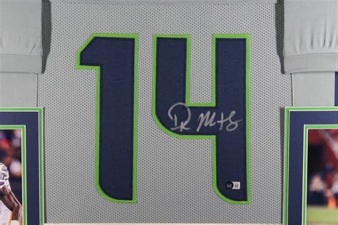 Dk Metcalf Autographed Signed Framed Pro Style Grey Xl Jersey Beckett