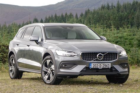 volvo  cross country  diesel  reviews complete car