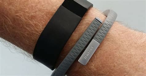 nike fuelbands wearable lesson   clear cut  fitbit jawbone cnet