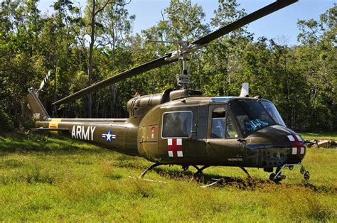 Tudes Choppers Dwyer Aviation Bell Uh 1h Huey Helicopte