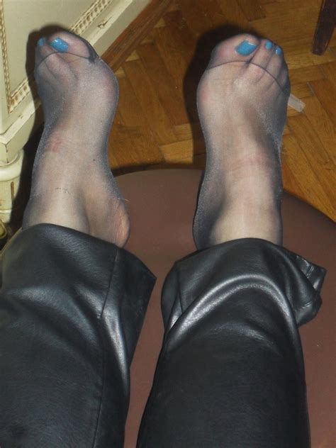 Foot Fetish 2293 By Omkili D5q6jfh  In Gallery Girl In