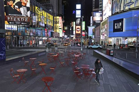 york citys empty streets  landmarks  coronavirus shutdown