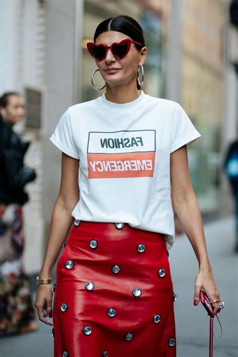 the street style beauty looks you ll want to wear right now refinery29